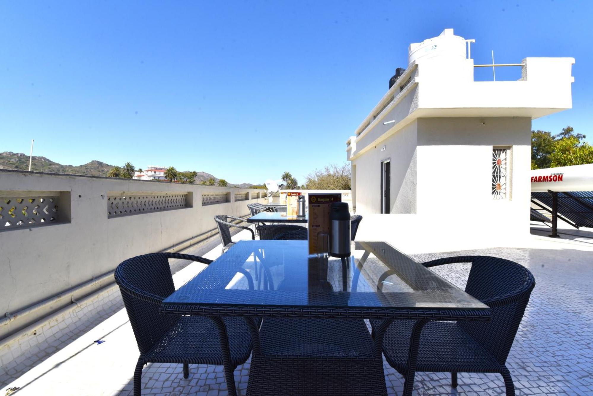 Bunglow 14, Rooms With Balcony Monte Abu Exterior foto